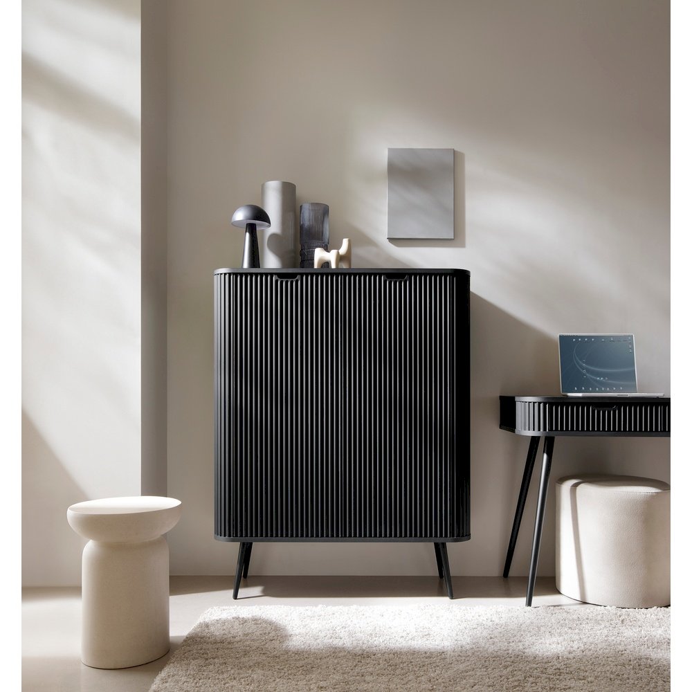 Komoda K103 ZOVA (czarna z czarnymi nóżkami)