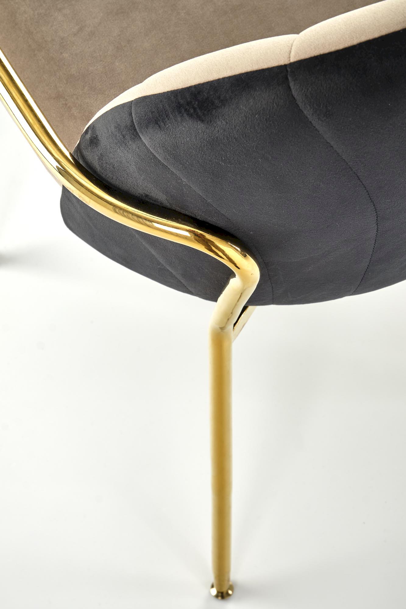 K500 krzesło beżowy / czarny (1p=2 szt)