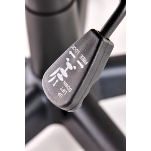 BERKEL fotel gabinetowy czarno-czerwony