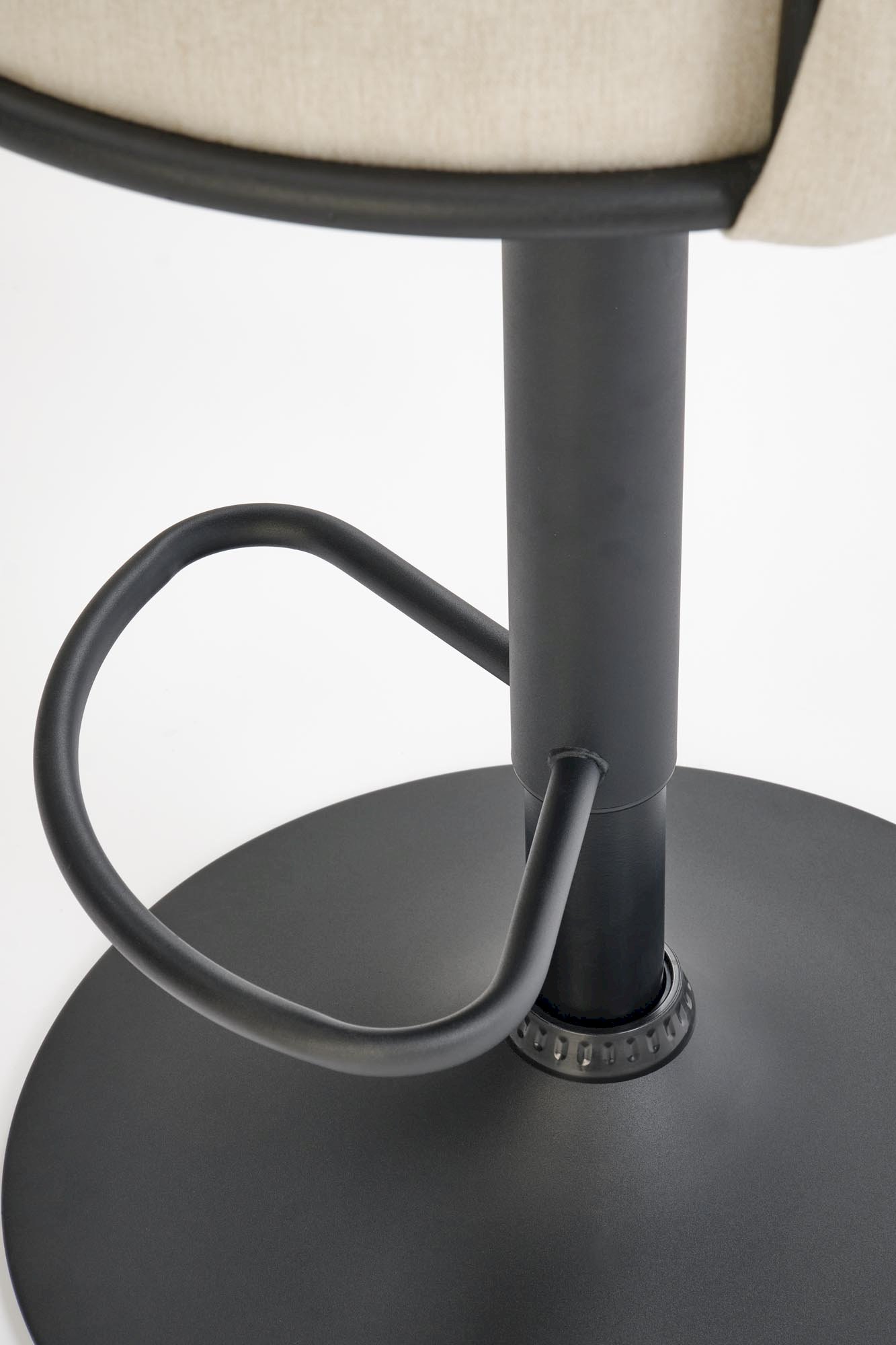 H125 hoker, nogi - czarny, siedzisko - beżowy