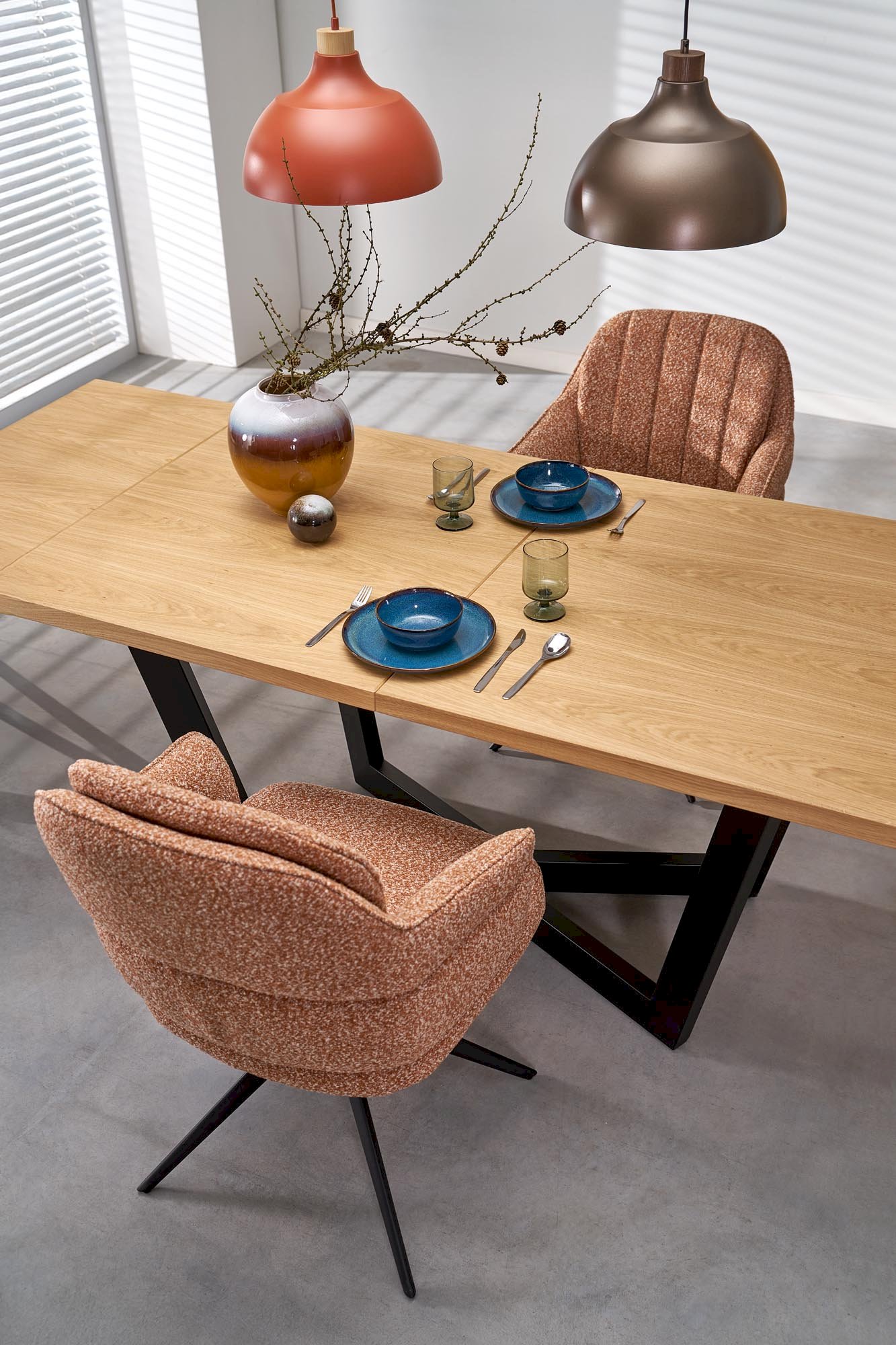 K570 krzesło cynamonowy (1p=2 szt)