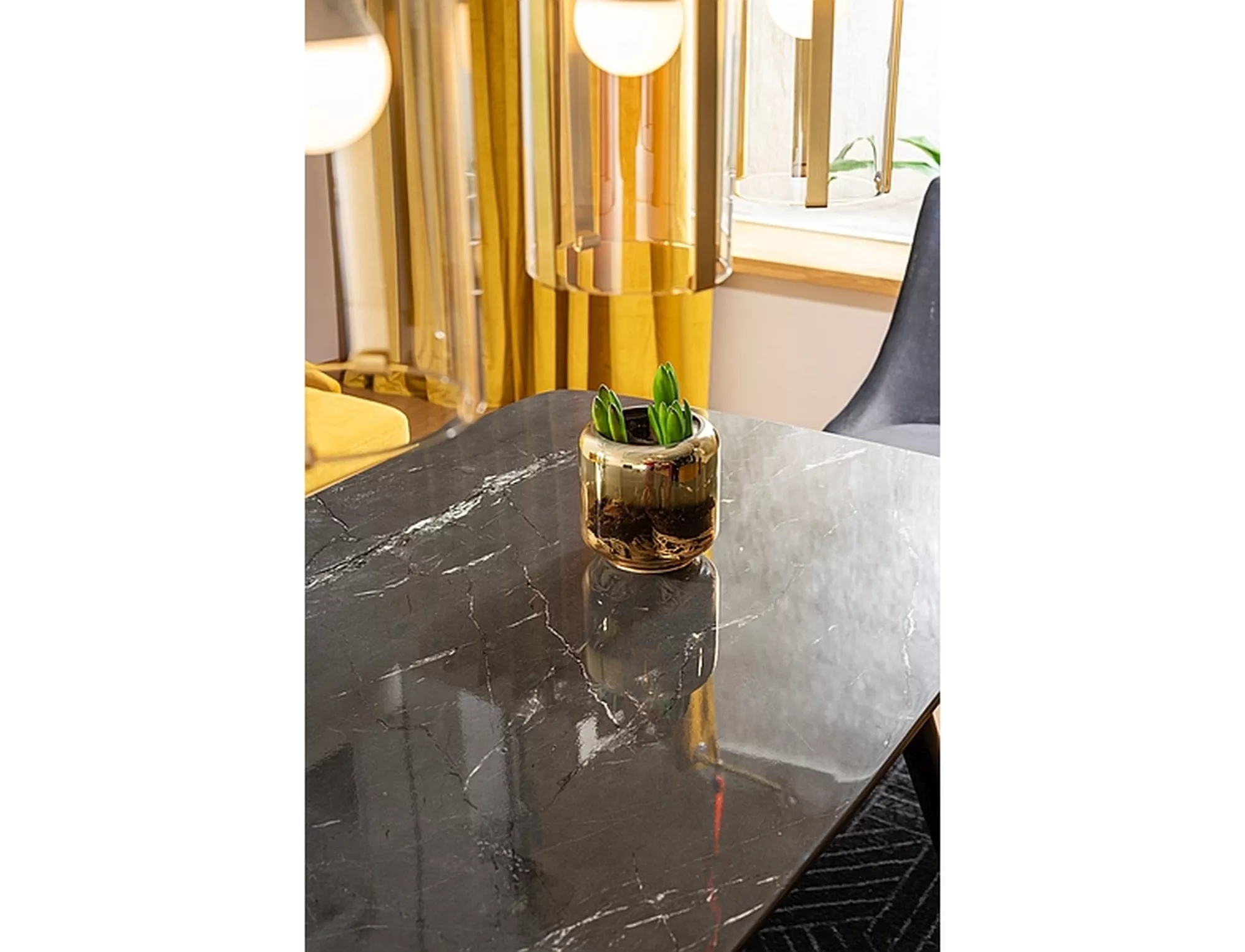 Stół cyryl i czarny efekt kamienia/czarny/złoty stleaż 140x80