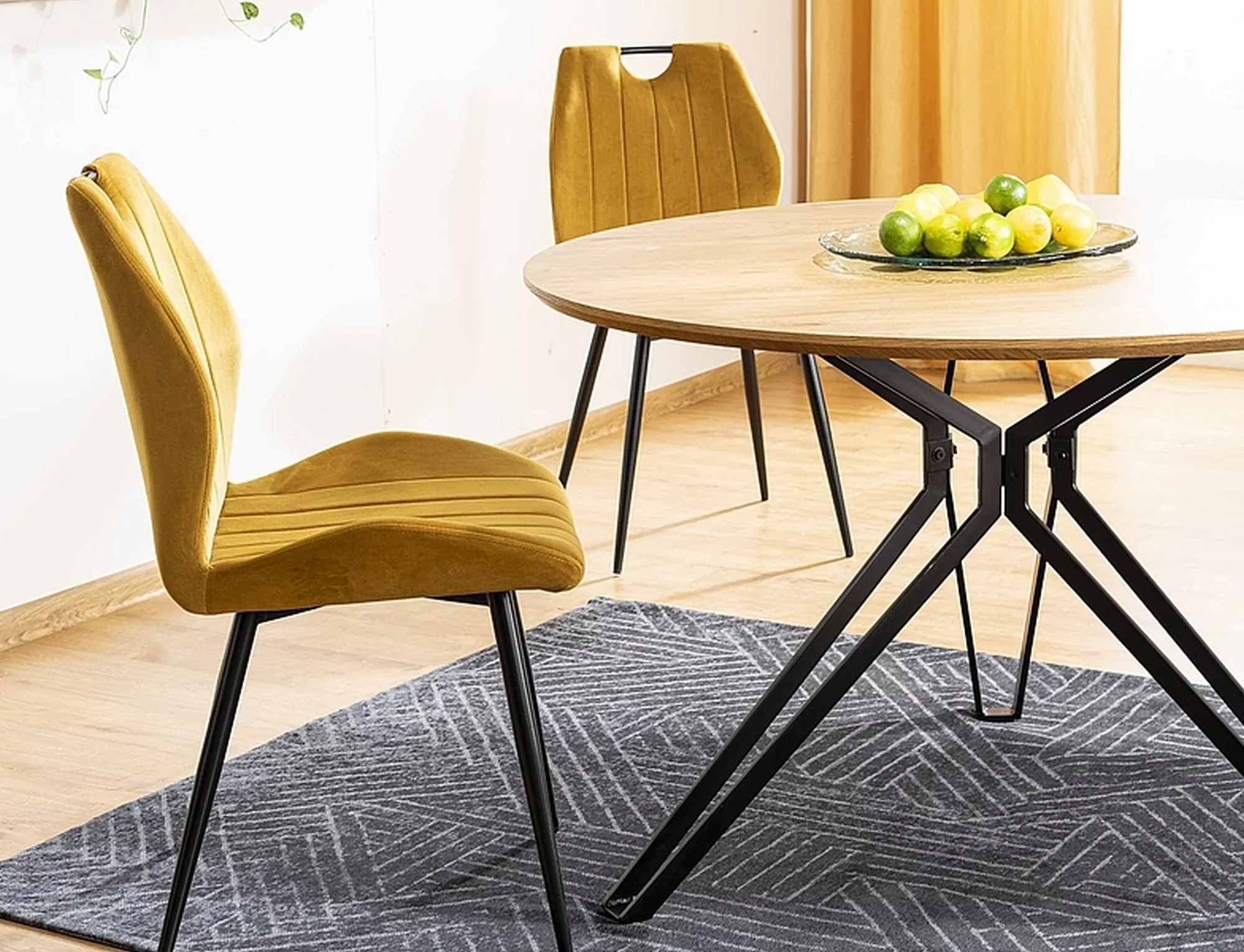 Krzesło arco velvet czarny stelaż / curry bluvel 68