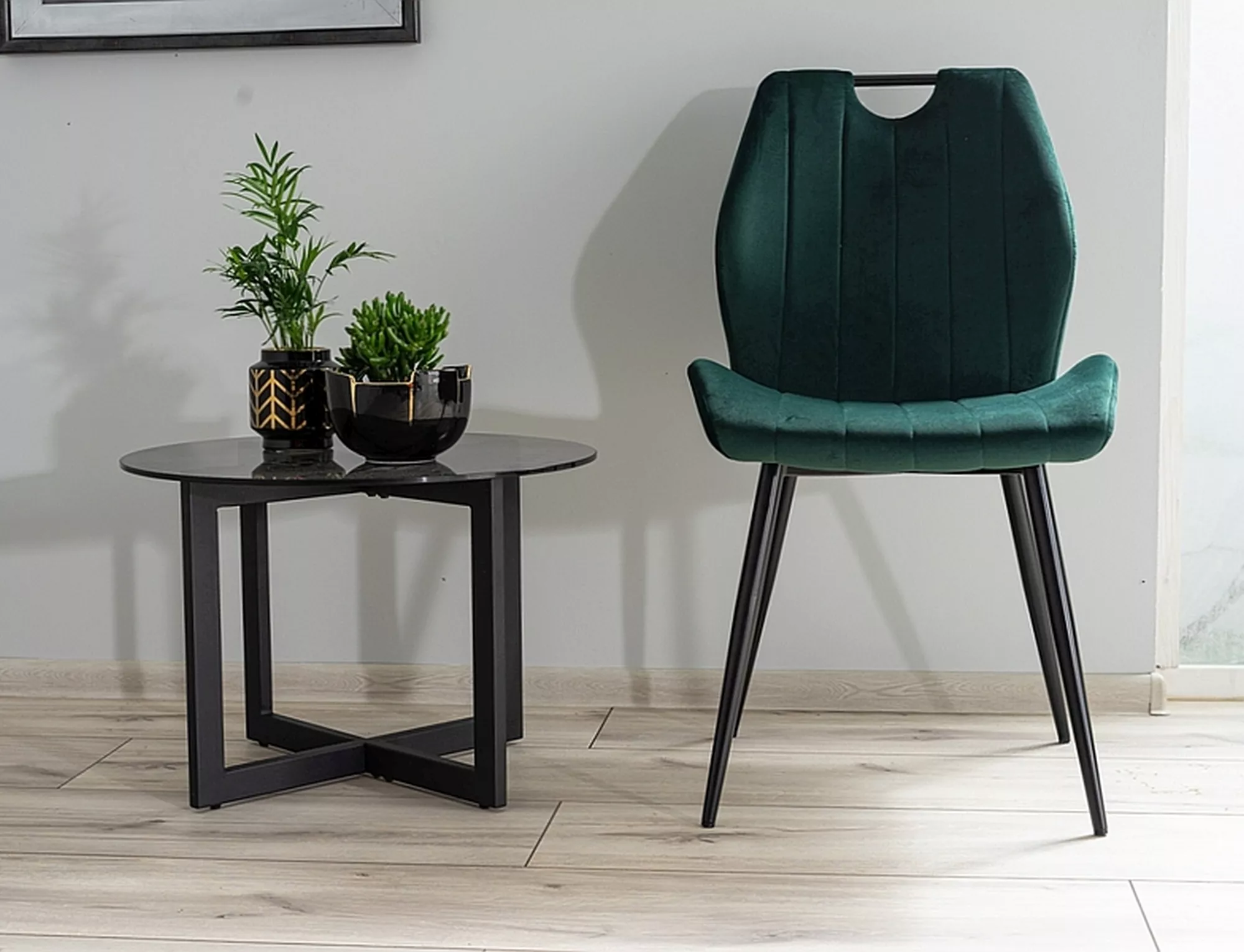 Krzesło arco velvet czarny stelaż / zielony bluvel78