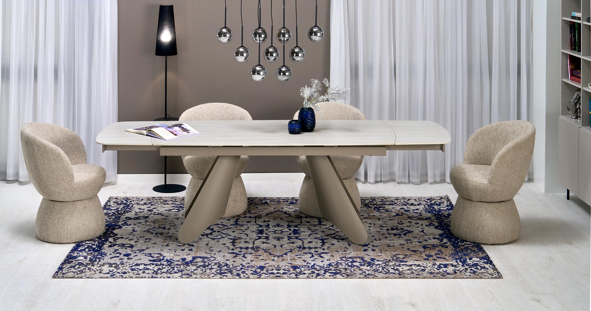 K581 krzesło beżowy