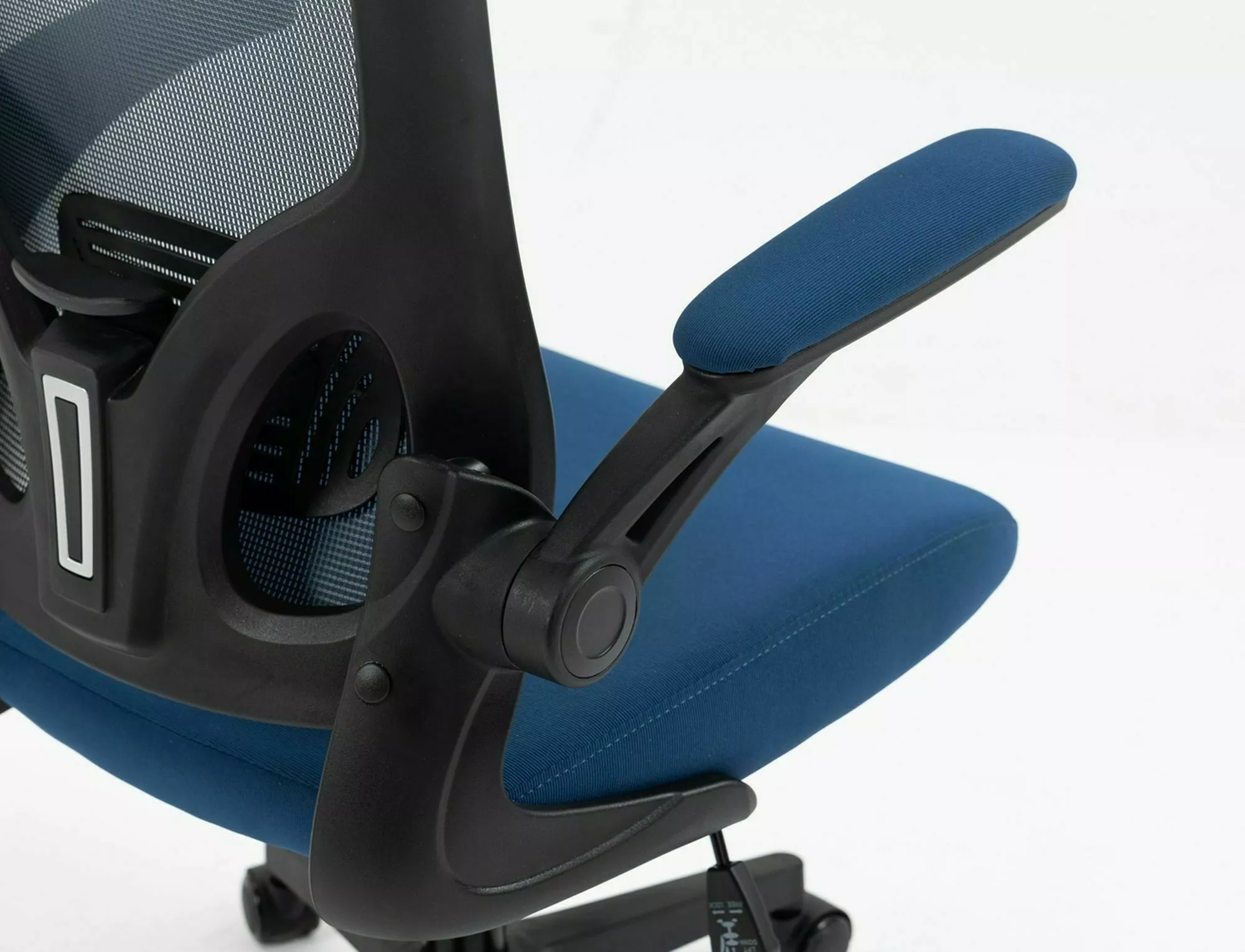 Fotel obrotowy q-333