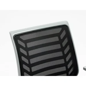 Fotel obrotowy q-320